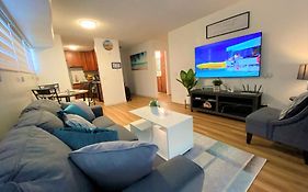 Cozy 2Beds,2Baths, Free Parking At Waikiki Beach